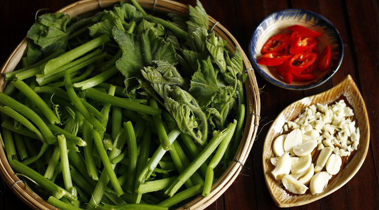 xào rau bí bằng máy nấu ăn, mẹo hay